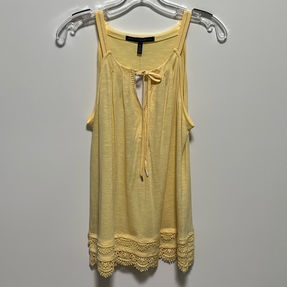 White House Black Market Feminine yellow crocheted sleeveless versatile tank top